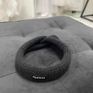 Must rulli hoidev UNI suuruses peapael